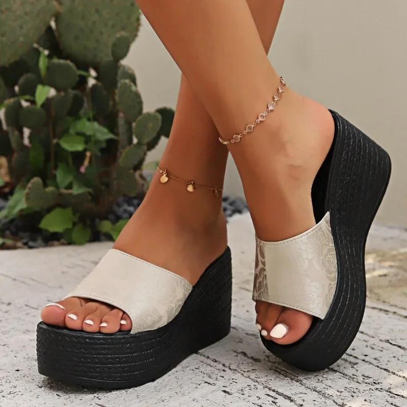 Sandals Summer 2024 New Women Slippers Wedges Platform Beach Flip Flops Trend High Heels Ladies Shoes Pumps Thick Slides Mujer