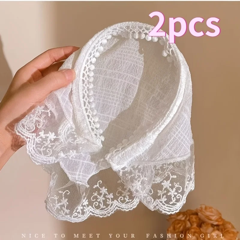 2pcs Gentle Wind Cutout Lace Head Scarf Triangle Scarf
