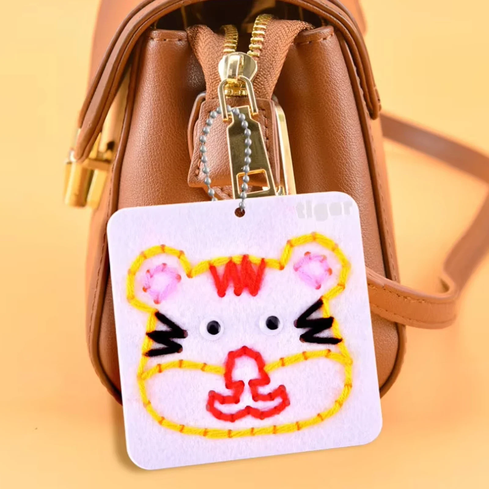 Jouets de laçage en tissu Non tissé pour enfants débutants, Kit d'artisanat de couture pour enfants, motricité Fine, planche occupée, capteur éducatif, cadeau pour enfants