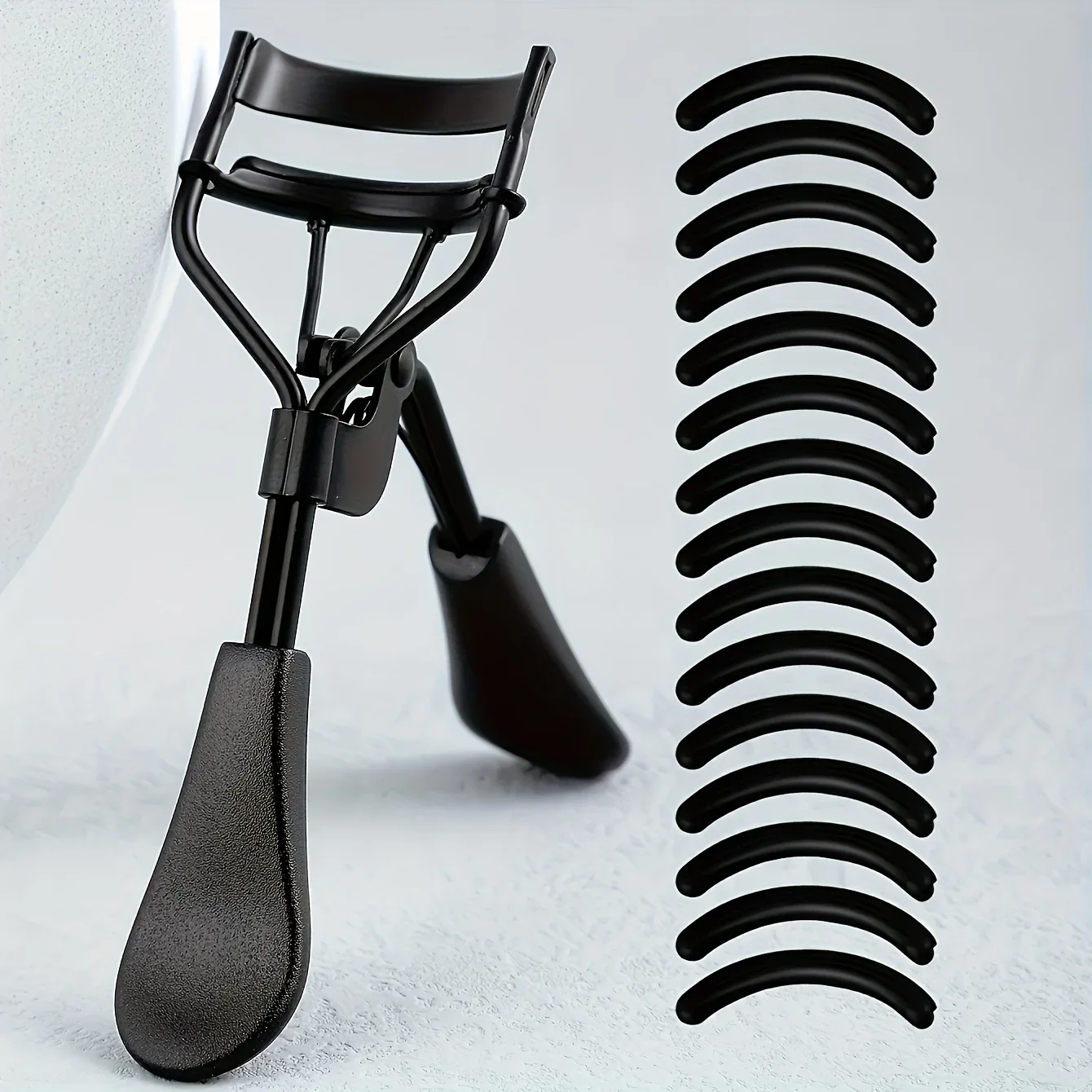 1 pcs Portable Eyelash Curler - Curved Wand, Clump-Free Curling, Lift & Widen Eyes, for Women, 4 Seasons & 11 Holidays Use