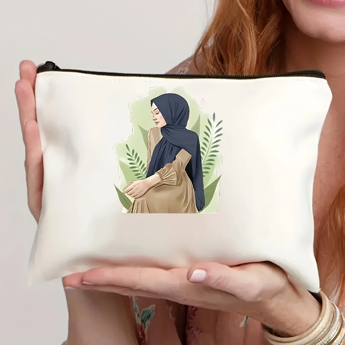 

Islamic Makeup Bag for Women Religious Design Lightweight Travel Cosmetic Pouch Ideal Ramadan Gift Positioning Print Unscented
