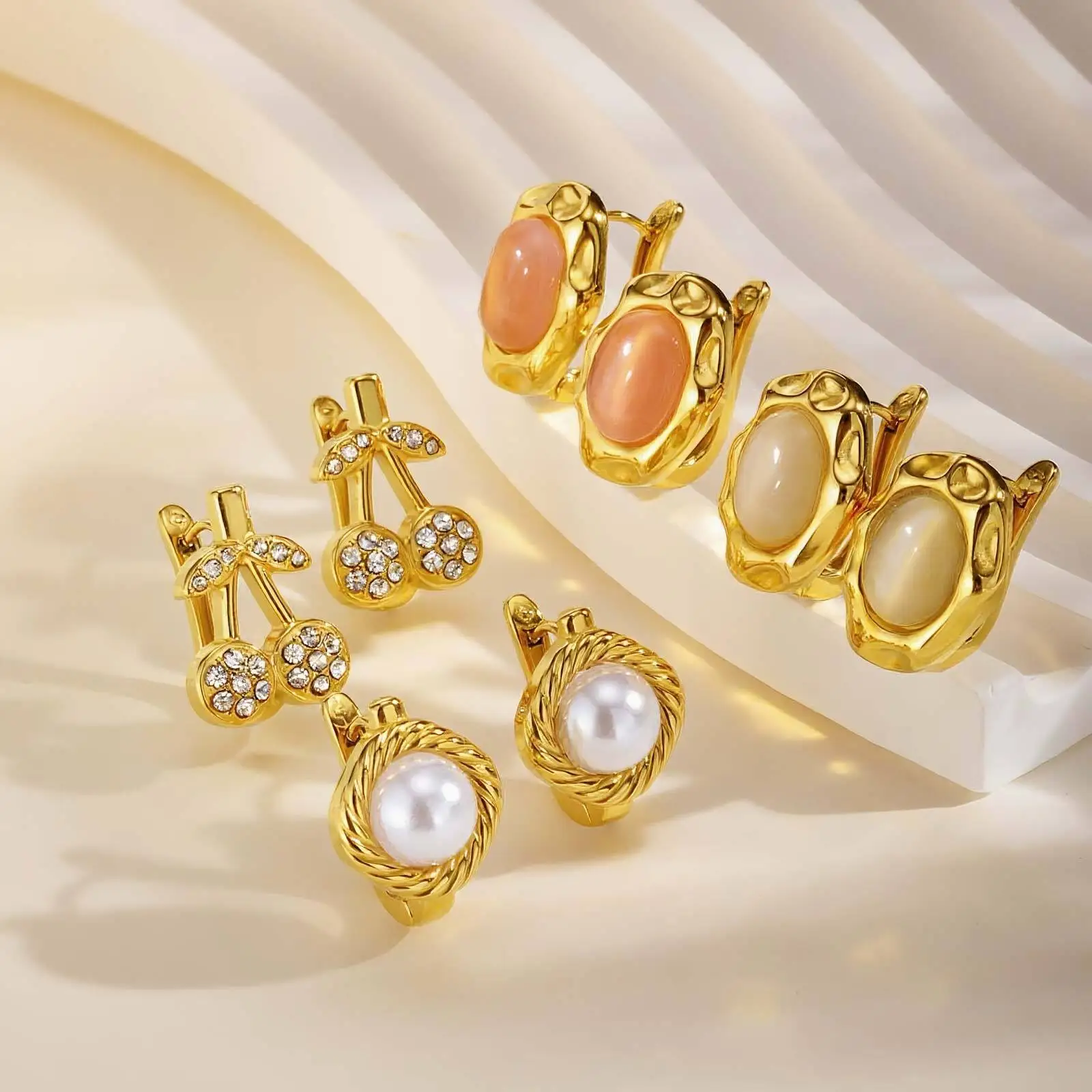 Luxury Women Hoop Earrings, U Shape Zirconia Pearl Cherry Earrings, Gold-color Statement Leverback Earring