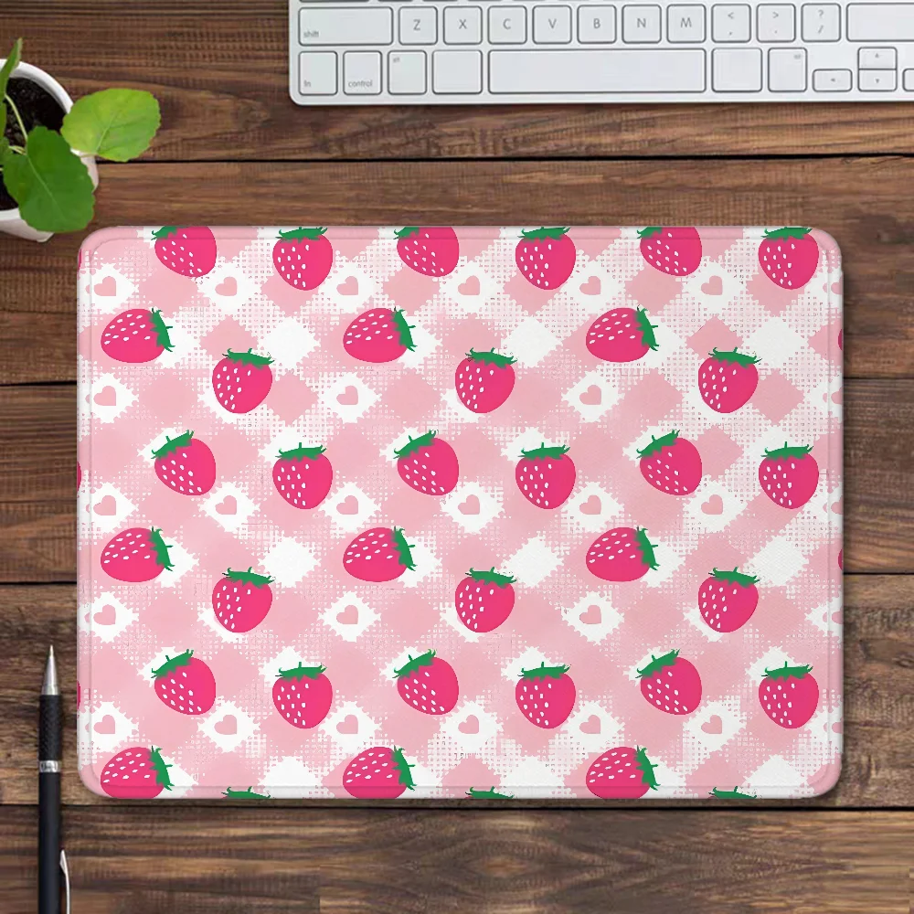 Strawberry Mousepad Small Mouse Mats Gaming Accessories Pc Gamer Pink Computer Desk Mat Cute Kawaii Mouse Pad 20x25