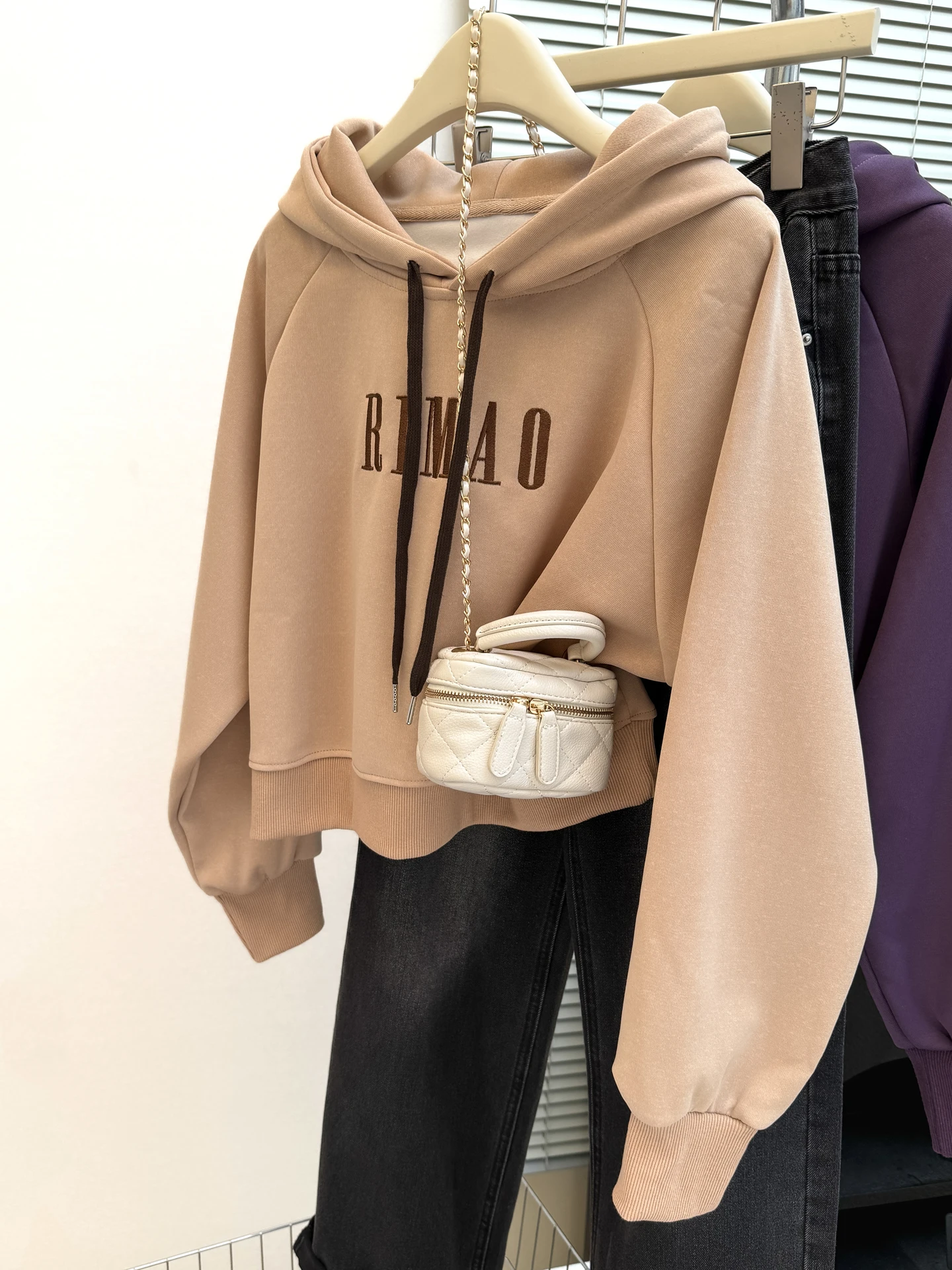 

Женская толстовка свободного кроя с тонкими вставками на плечах в корейском стиле, весна-осень, новинка GIMA, полиэстер, хлопок, B...