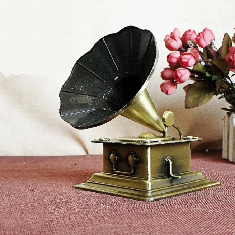 Vintage metal phonograph model handicraft store home counter decoration ornament DIY office alloy phonograph model gift