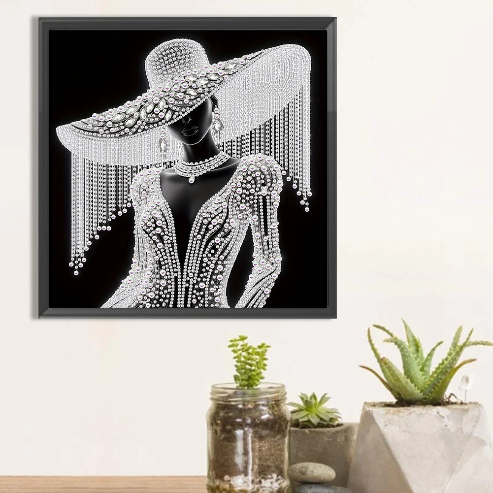 Elegant Lady Special Shaped 5D DIY Partial Drill Diamond Art Kit for Adults DIY Gift Home Decor Diamond Dots Paintings 30x30cm