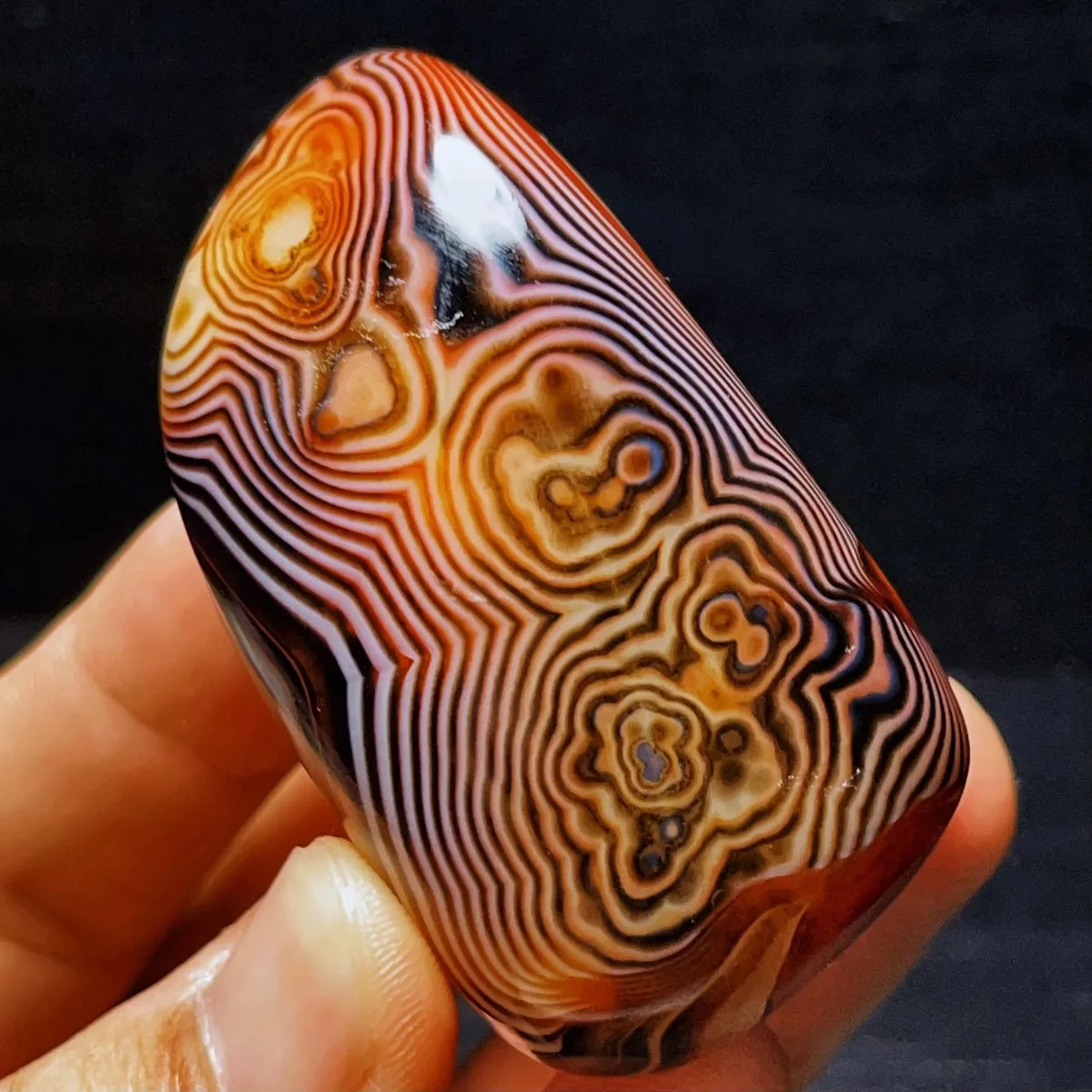 4PC Gift Stone Banded Agate Worry Stone, Sandy Tone, Tumbled Polished, Table Decor, Natural Stone, Crystal Collection
