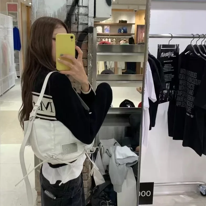 

Mainkim Dongdaemun Women's Knitted Zipper Cardigan Jaet Collar Ba Letter Design Warm Casual Long Sve Outerwear