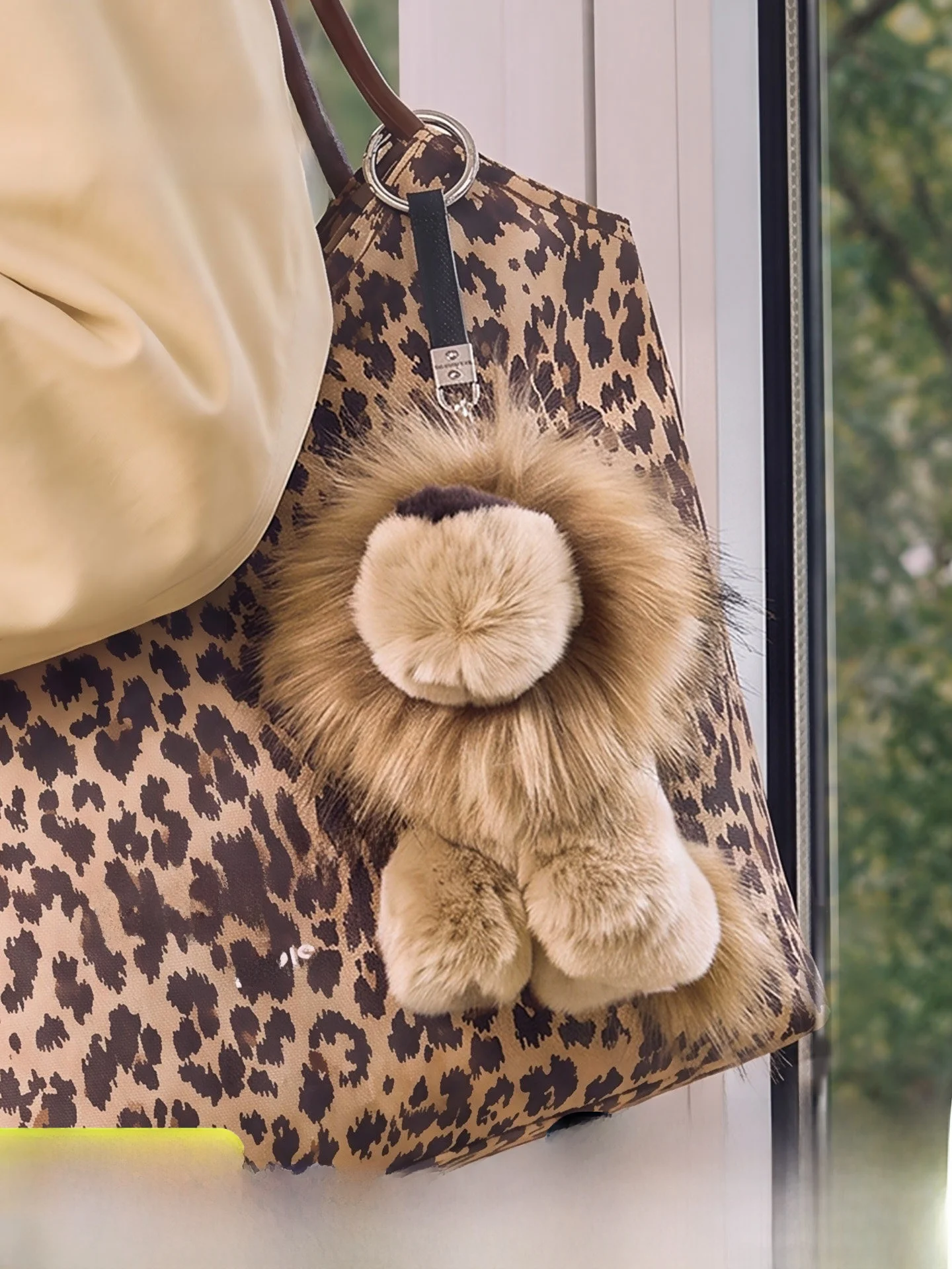llavero-de-peluche-con-colgante-de-leon-de-piel-de-conejo-lanrou-nuevo-estilo-2026-para-mujer-accesorio-de-moda-para-bolsos