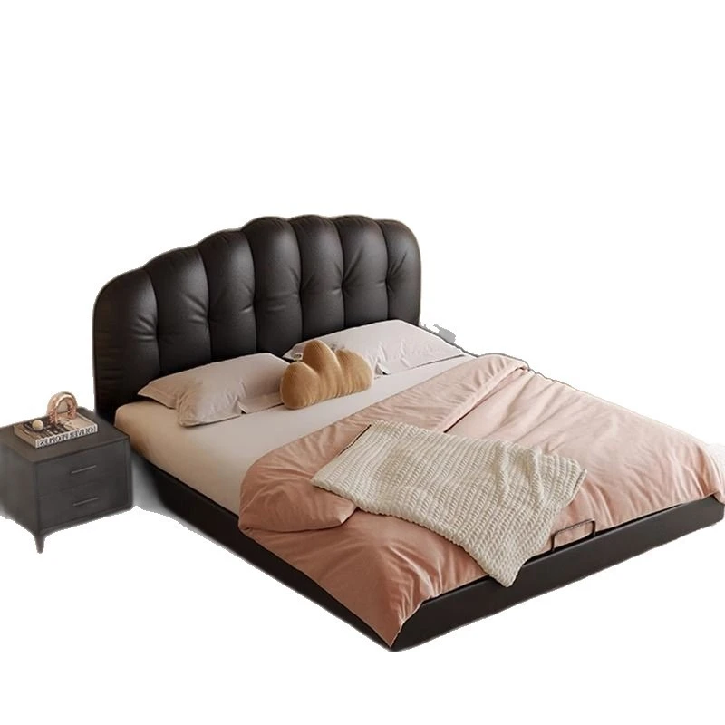 French black genuine leather bed, modern minimalist, master bedroom, high-end and grand, creamy style