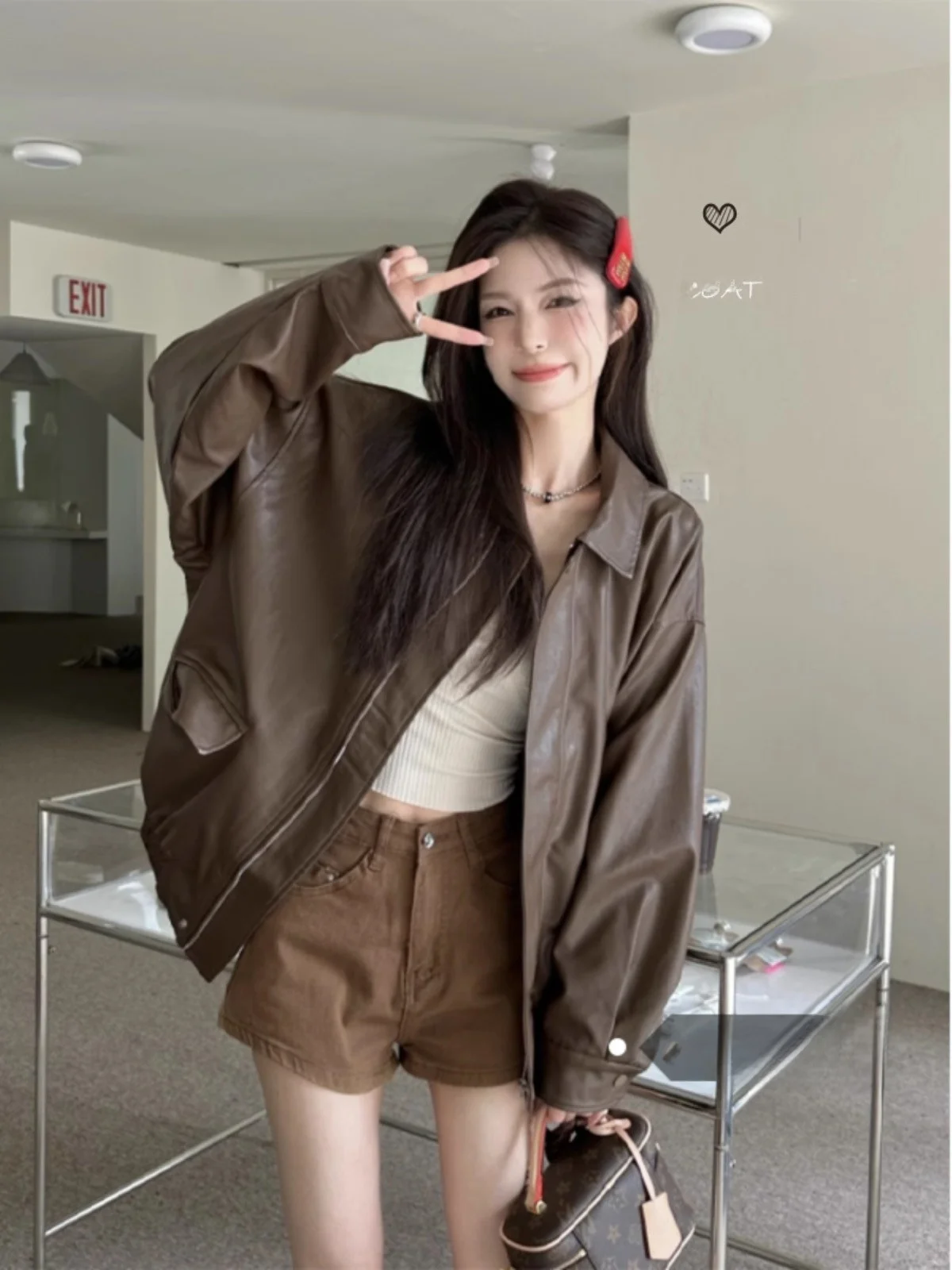 

American Retro Long Sve PU Leather Jaet Women Spring Autumn Sweet Cool Motorcycle Clothes Versatile Small Size Jaet Top