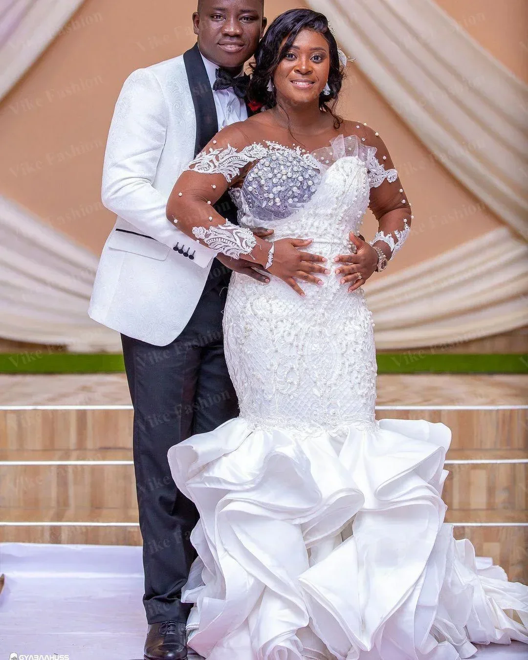 Suknie ślubne arabskie z koralikami na zamówienie, syreny, z długimi rękawami, błyszczące, warstwowe spódnice, wyjątkowo puszyste satynowe suknie dla panny młodej.