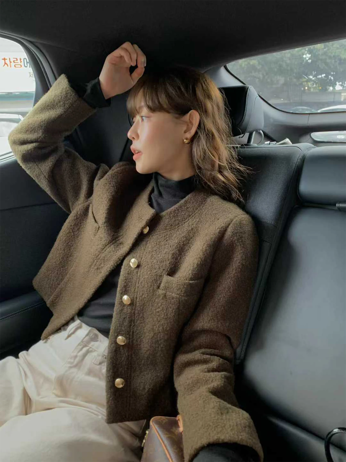 Cappotto lungo in lana con bottone singolo retrò chic, da donna, ampio, versatile, con piccola fragranza, per l'inverno 2025