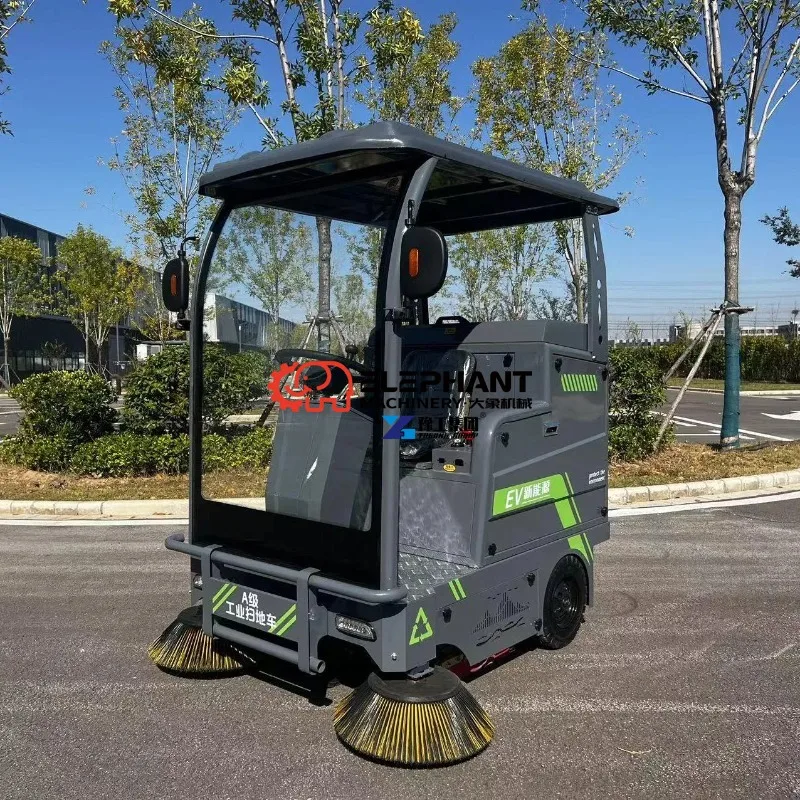 Electric Lithium Enclosed Ride on Road Sweeper Long Working Duration for Street Factory Ground Cleaning Application