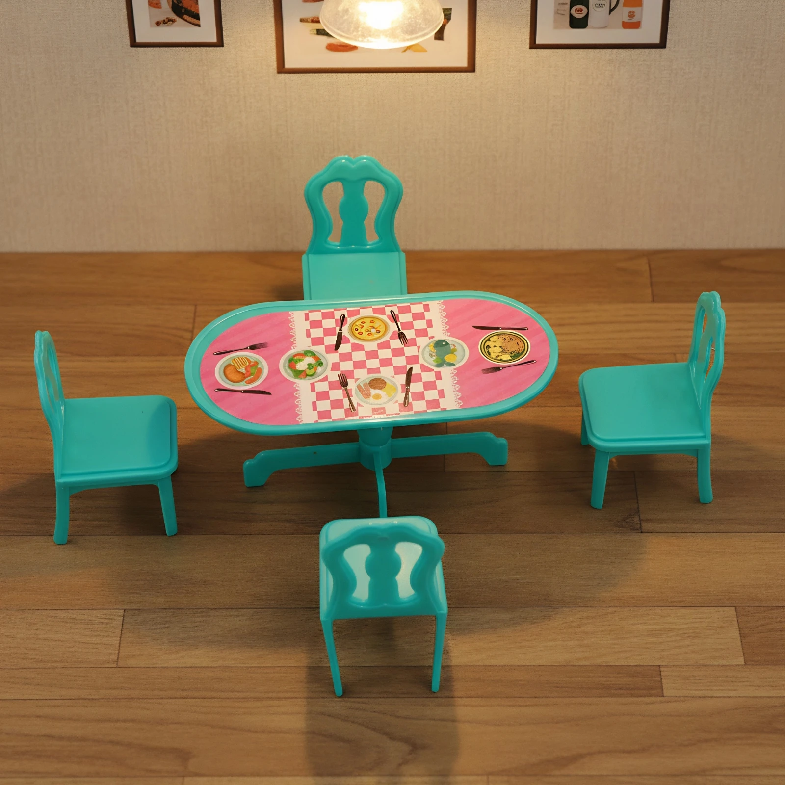 미니 인형의 집 장난감 세트, 아이들에게 완벽한 선물, 상상력 넘치는 놀이를 위한 튼튼한 디자인, 식당 및 침실 용품 포함