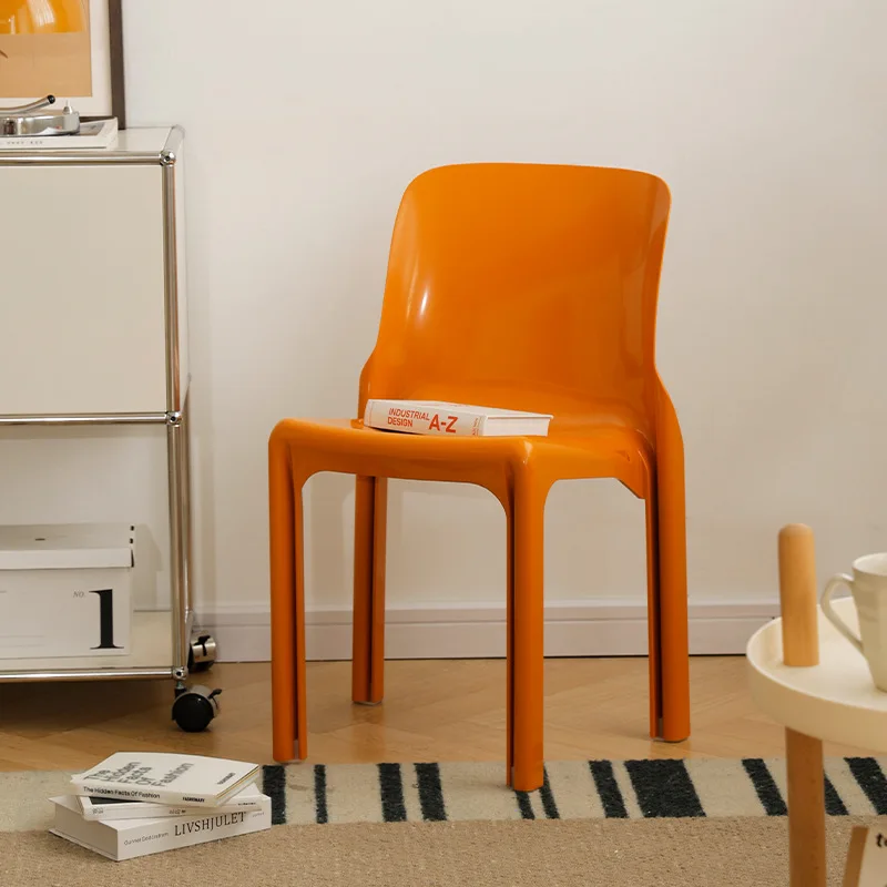 

Nordic designer's creative dining chair, modern minimalist, home use, foldable backrest, used chair, plastic backrest lounge