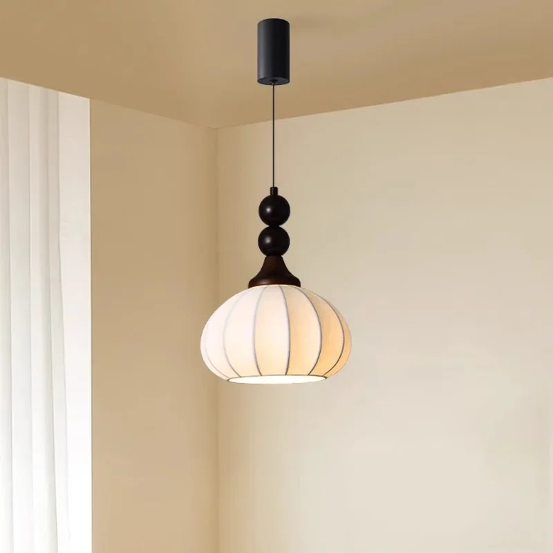 ثريا بجانب السرير بنمط الجوز على الطراز الياباني، مصباح حريري قابل للتعديل، مصباح حائط لخلفية الممر