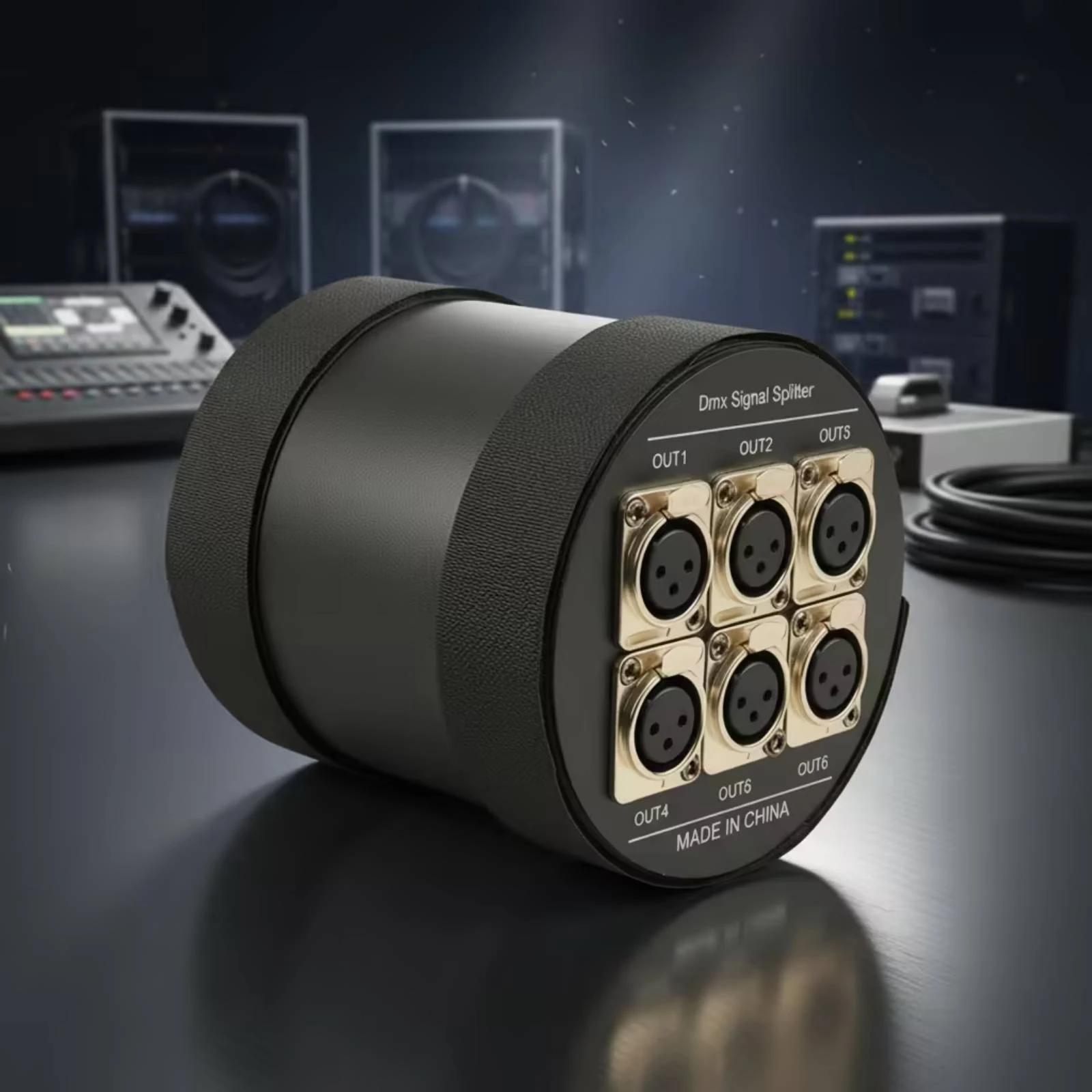 DMX-Compatible Splitter with Strap Rigging-Mount DMX-Compatible Splitter Amplifier Compact seriesChain for Stage Technicians