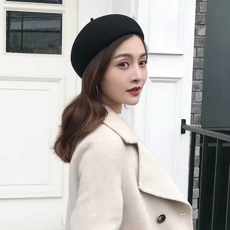 2022 Painter 100% Wool Felt Winter Beret Solid Warm Women\'s Beanies Classical French Fedoras Brimless Hat Ladies Gift Wholesale