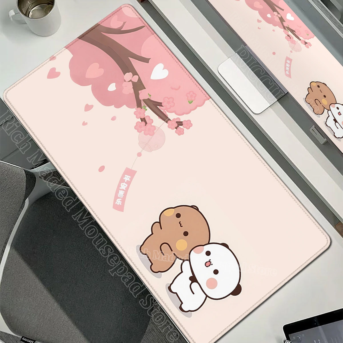 밝은 노란색