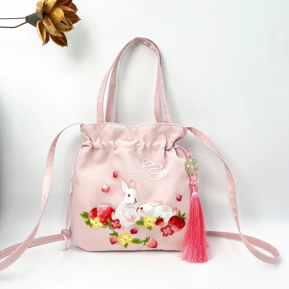 

Elegant Chinese Style Drawstring Bucket Bag Organza Flower Hanfu Embroidery Handbag Tassel Pendant Lanyard Small Purse Bag