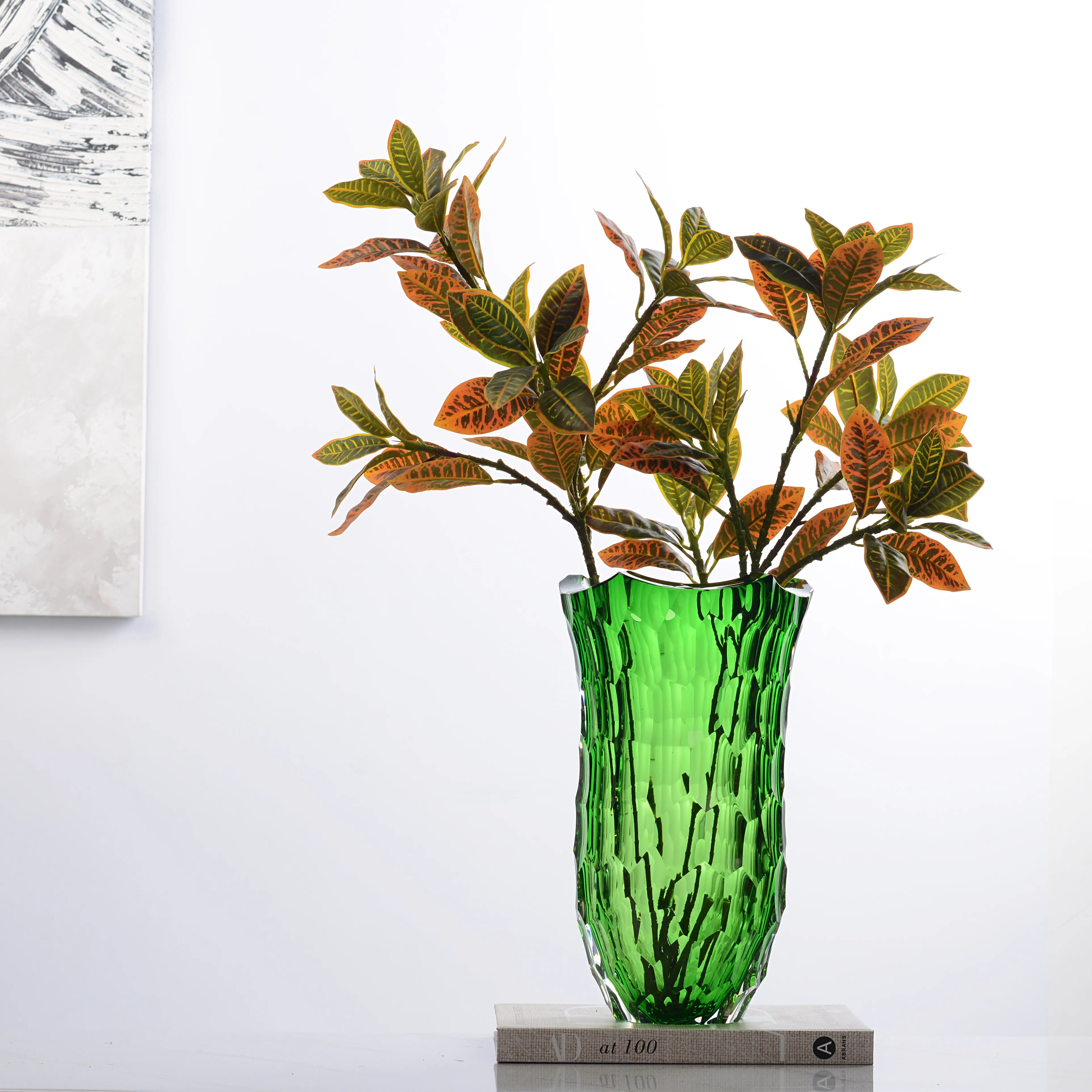 Emerald concave flower mouth, light luxury, simple and high-end glazed vase