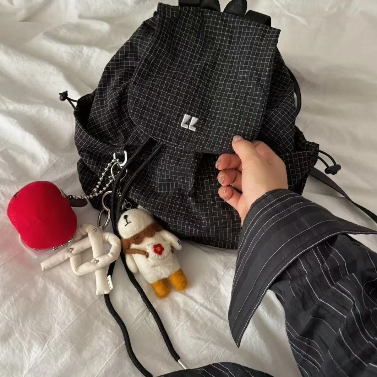 

Korean Autumn and Winter Fashion Grid Retro Backpack, Lazy Commuting, Outdoor Leisure Versatile Lightweight Nylon Backpack