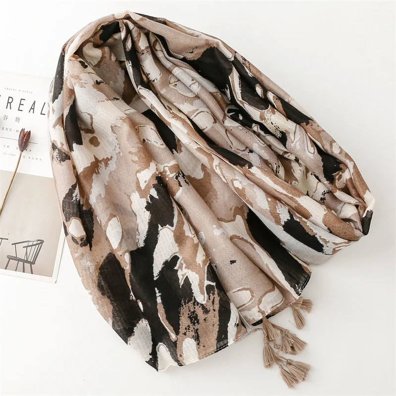 Low-key luxury fashion design cotton and linen texture scarf comfortable and soft printed design tassel shawl for women