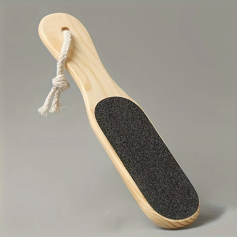 قطعة واحدة من مبرد القدم الخشبي والباديكير بمقبض خشبي ناعم وطبيعي مع سطح كاشط أسود - مثالي للعناية بالقدم في المنزل