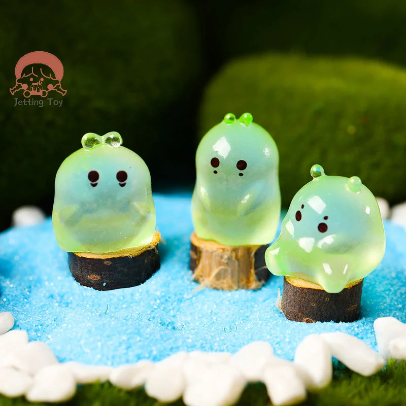 6 buah lucu Mini hantu patung kecil bersinar ornamen Alien lanskap mikro dekorasi rumah boneka miniatur mainan