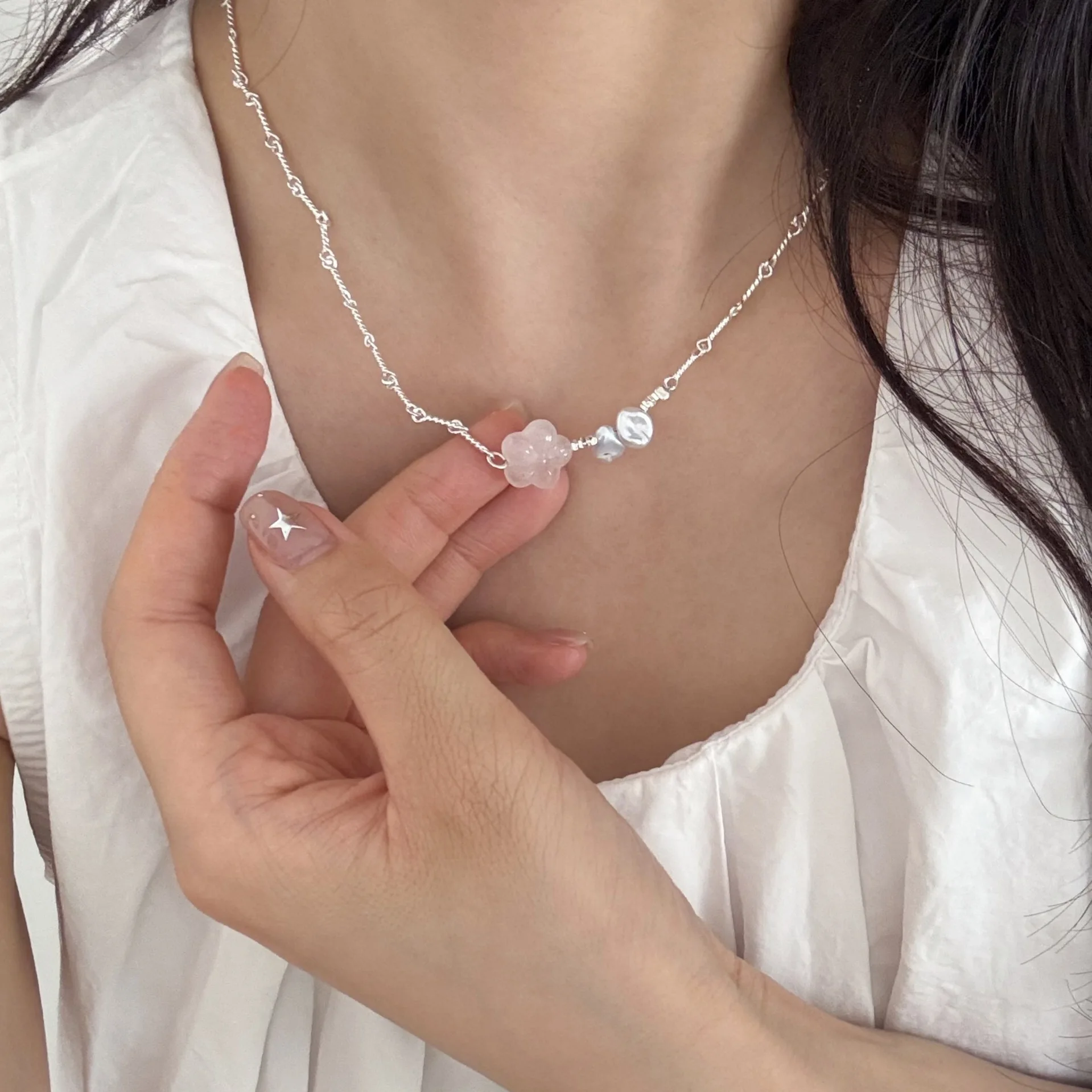 

S925 Sterling Silver Sweet Freshwater Pearls Pendant Necklace Flower Rose Quartz Korean Chain Minimalist Design Everyday Wear
