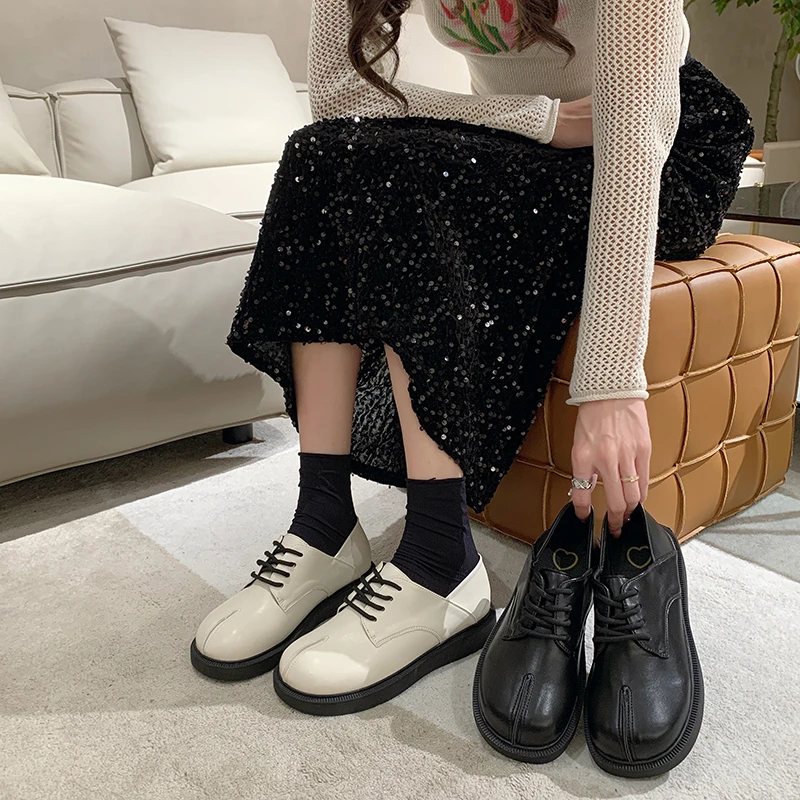 Schoenen Vrouw 2023 Loafers Met Bont Casual Dames Sneakers Klompen Platform Ronde Neus Britse Stijl All-Match Black Flats Dames Fo