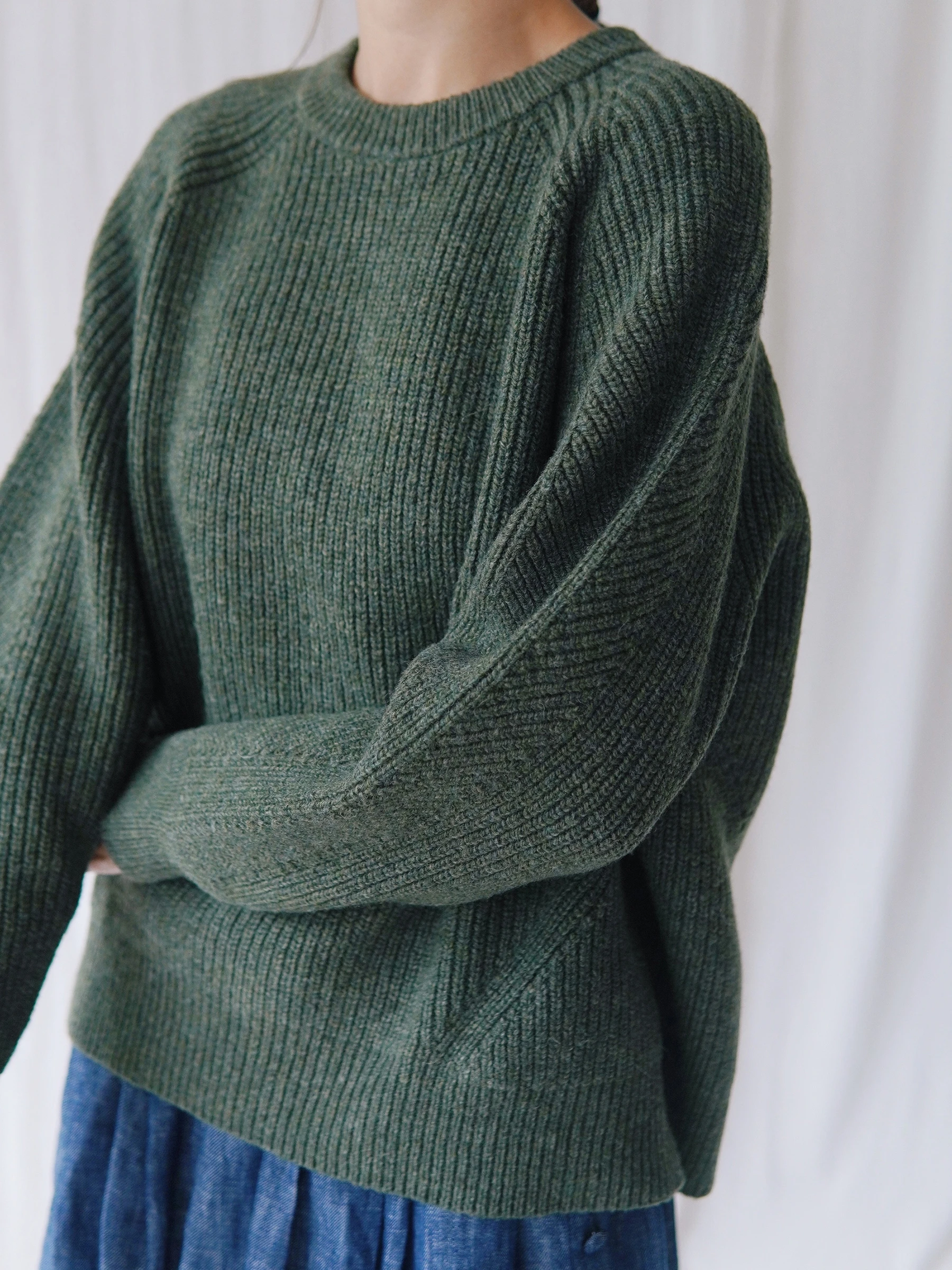 

Loose Bulky Yarn ape Sweater Mixed Color etland Wool 2023 Autumn Winter round Ne Regular Length Commute Sle