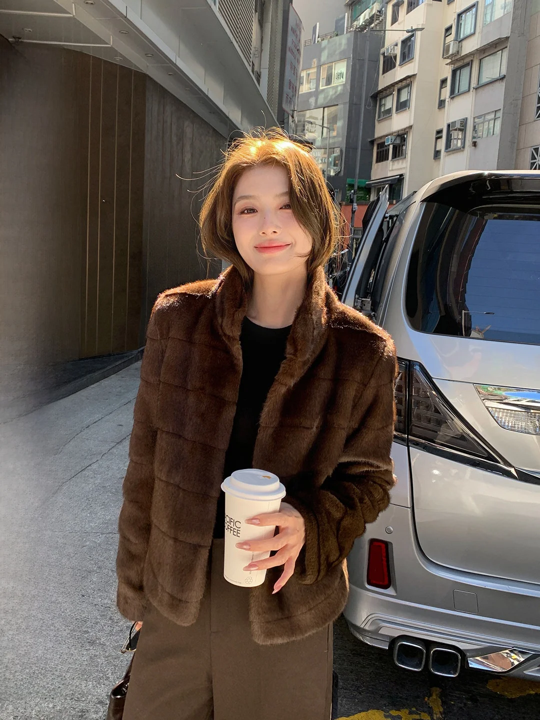 

Maven Lin ort Puffer Jaet Women's Stand Collar Fluffy Fur Outerwear Eco-friendly Synthetic Leather Coat Winter Faion