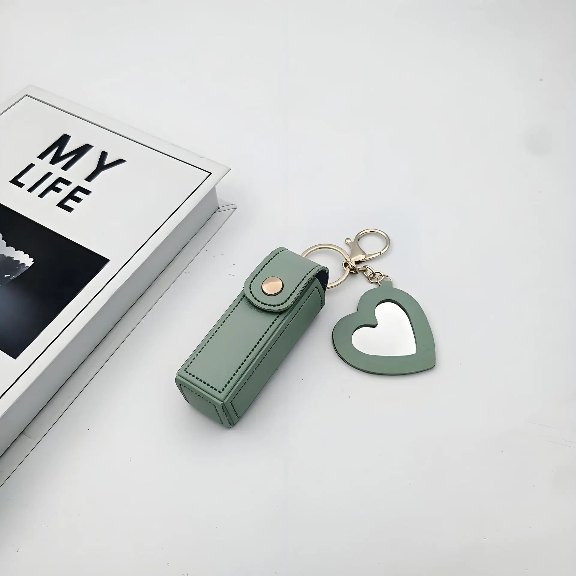 Fashion Leather Keychain with Mirror, Trendy Mini Pouch