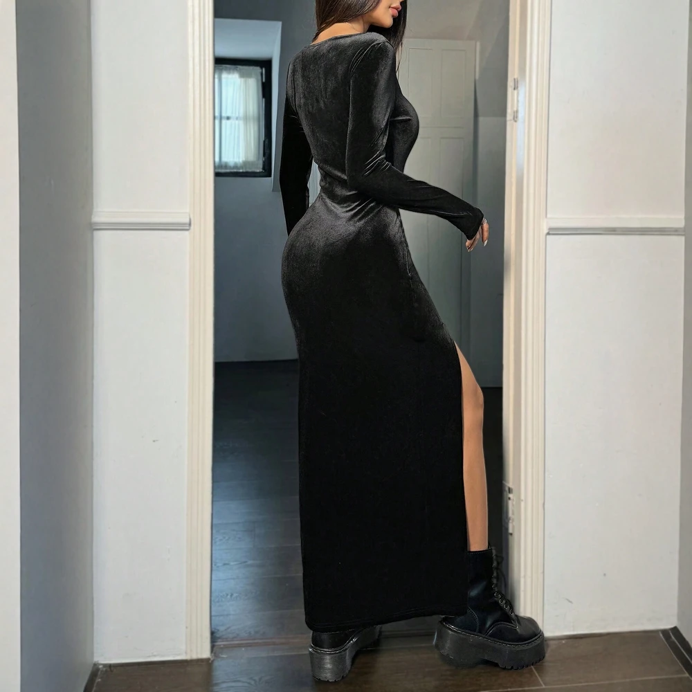 فستان نسائي مخملي مثير بأكمام طويلة وخصر عالي وفتحة رقبة مربعة للخريف والشتاء تنورة عالية على الموضة الجديدة