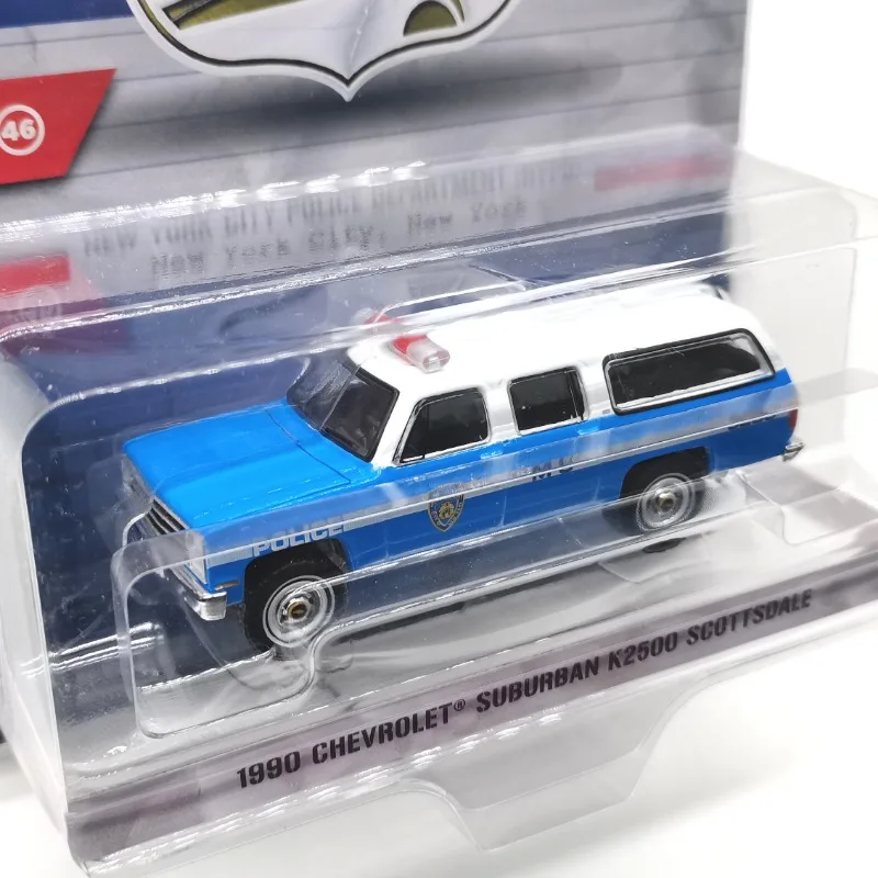 シミュレーション合金ニューヨーク警察車両モデル高級シミュレーション静止車モデル装飾コレクション新品、パッケージ付き