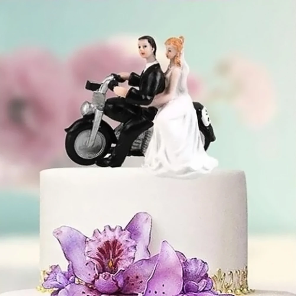 

New Bride Groom Couple Resin Figure 13.5 X 5.5 X 12 Cm Wedding Cake Topper Decor For Wedding Party Celebration Gift