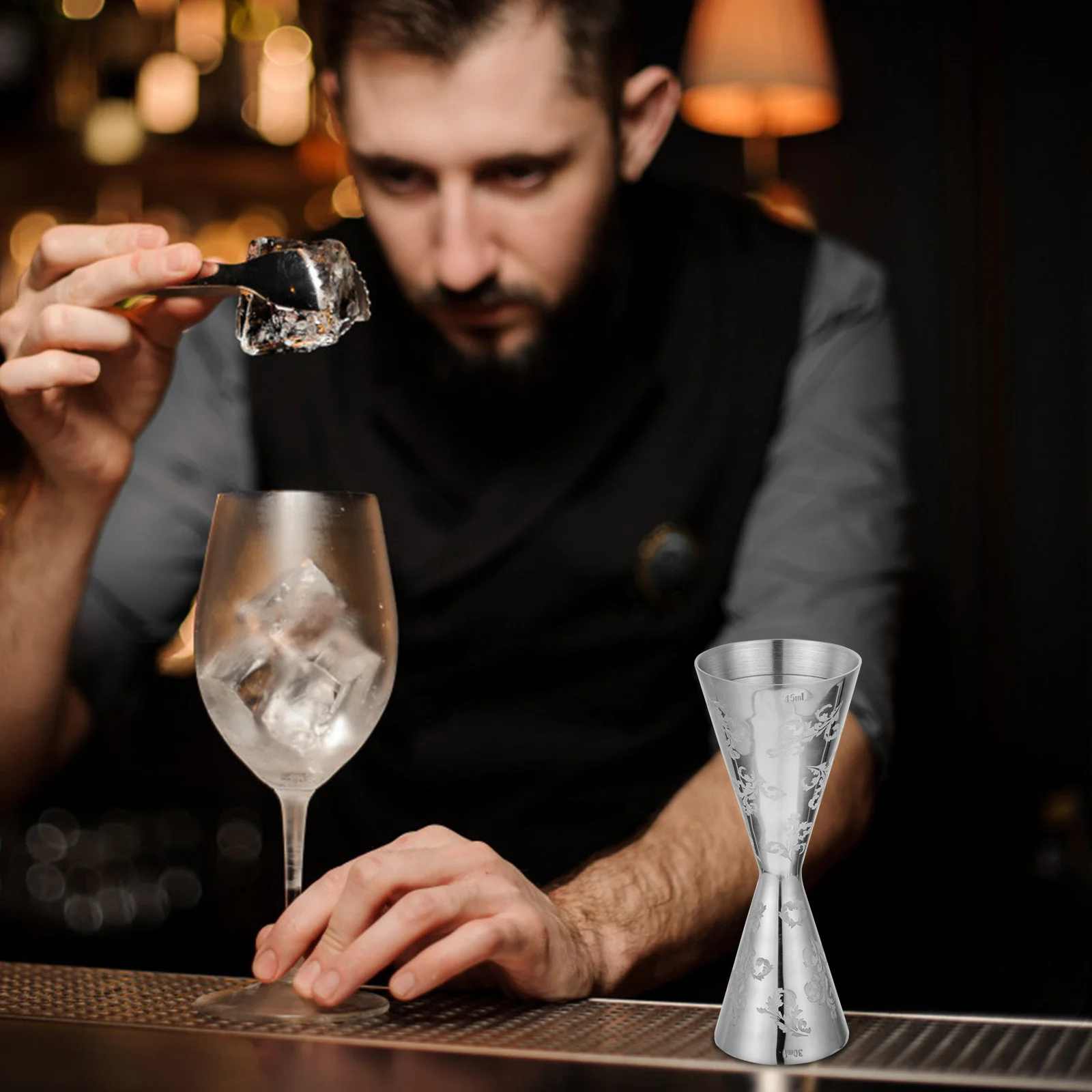 

1Pcs Stainless Steel Cocktail Jigger Double Head Measuring Cup Bartending Tool Professional Bar Ounce Measuring Cup