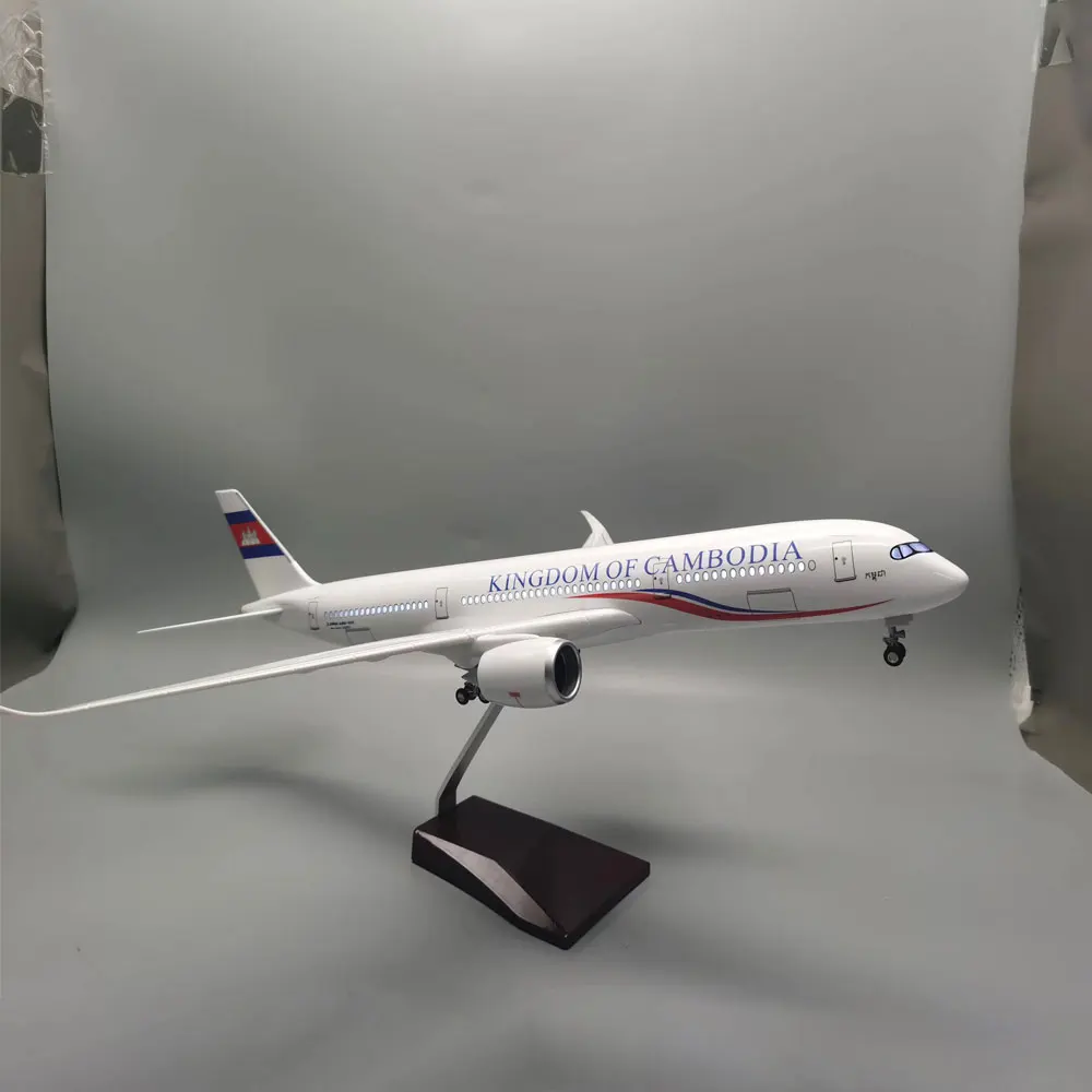 47cm Scale Diecast Model Kingdom Of Cambodia A350 Plane Airways Resin airplanes decoration home With Light Collection Display