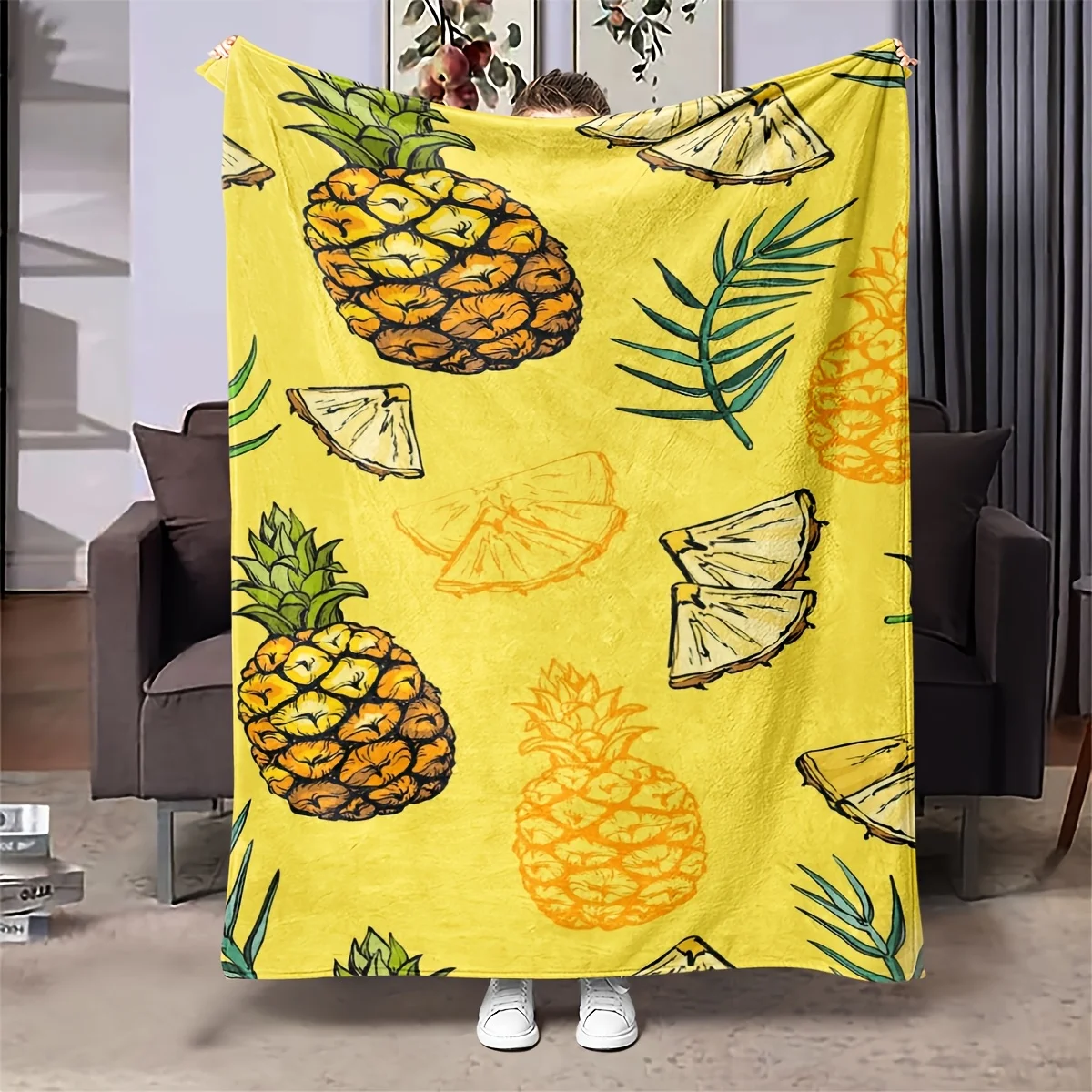 Yellow Pineapple Print Throw Blanket Tropical Summer Decor Cozy Wrap for Sofa Couch Living Room Beach Style Warming Accent Gift