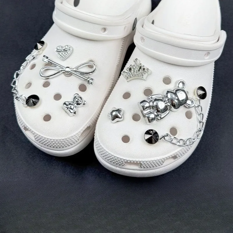 

8PCS Fashion Shoe Charms Set Accessories Hole Shoe Buckle Cartoon Bear Rivet Chain DIY 3D Shoes Decorations