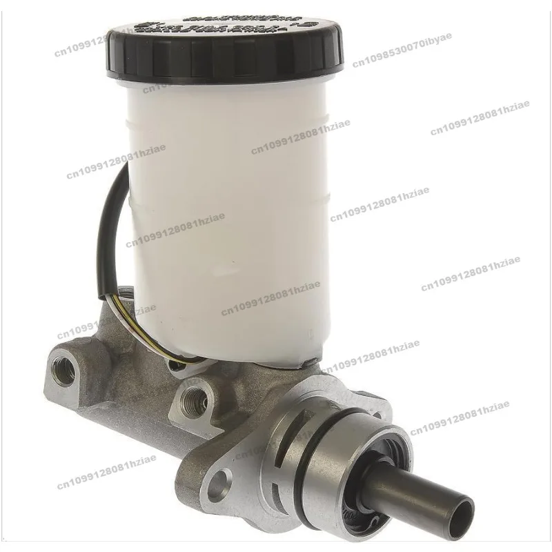 

Suitable for 51100-67D10, 91174778, MC390546, M630167 Vitra Brake Master Pump