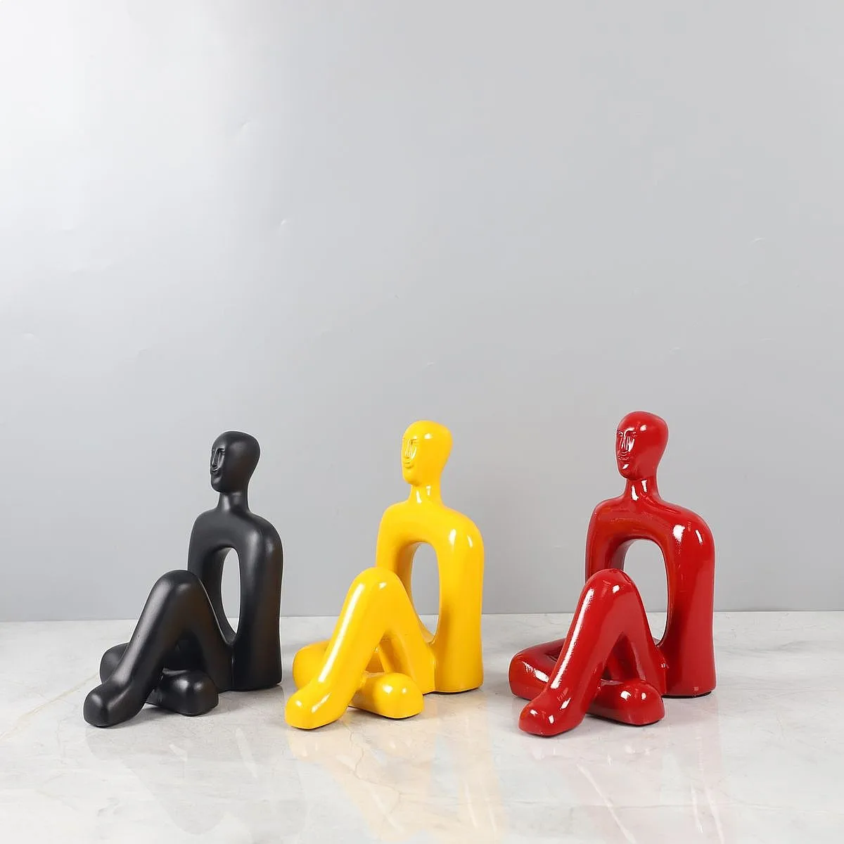 Reader Man Creative Resin Character Ornament Home Desktop Bedroom Soft Decor Gift