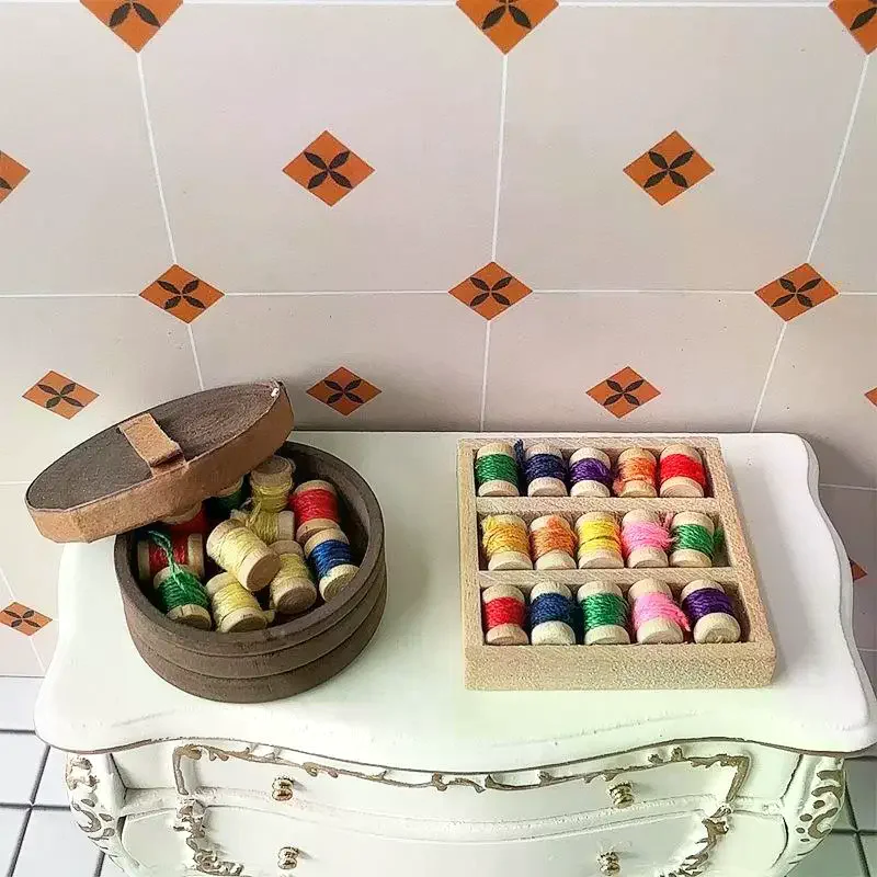 

DIY 1:12 кукольный домик, игрушка, миниатюрный портновский магазин, модель сцены, аксессуары, ящик для хранения и набор из 15 пряжек для завивки пряжи, детские ролевые игрушки