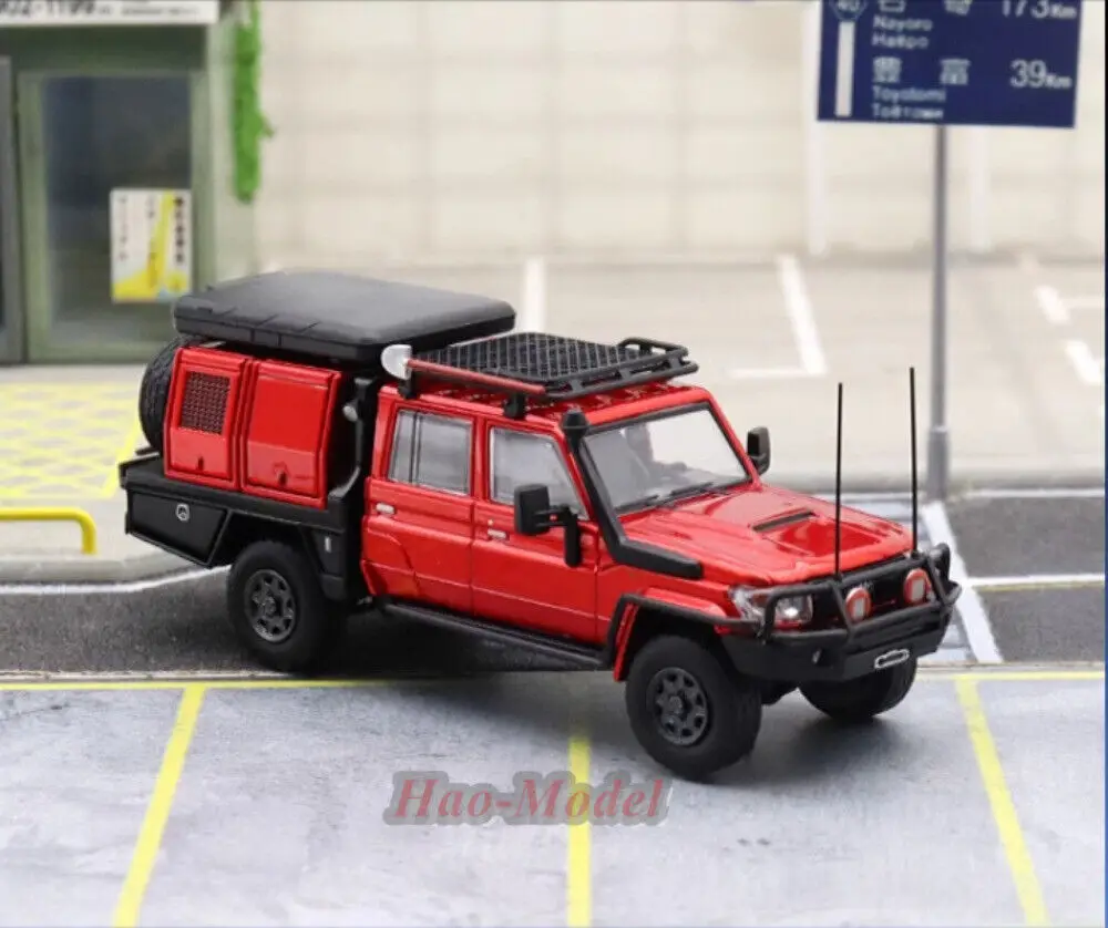 1:64 For Toyota Land Cruiser LC79 Model Car Alloy Diecast Gifts Simulation Toys Boys Birthday Gifts Hobby Display Collection