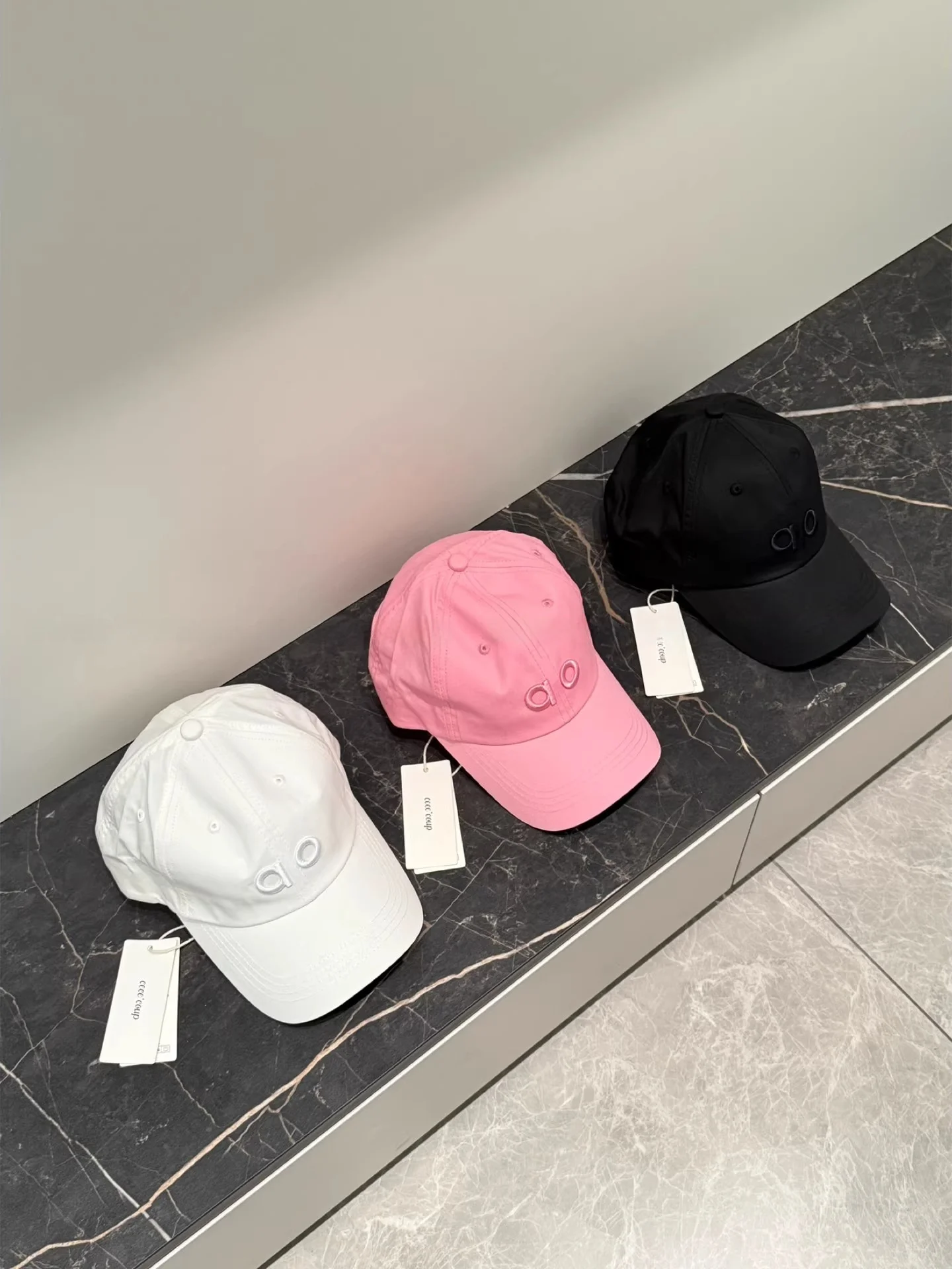 nouvelle-arrivee-casquette-de-soleil-brode-lettres-pour-femme-chapeau-de-protection-solaire-tendance-d'Ete-en-denim-a-visiere-courte-et-dessus-rond