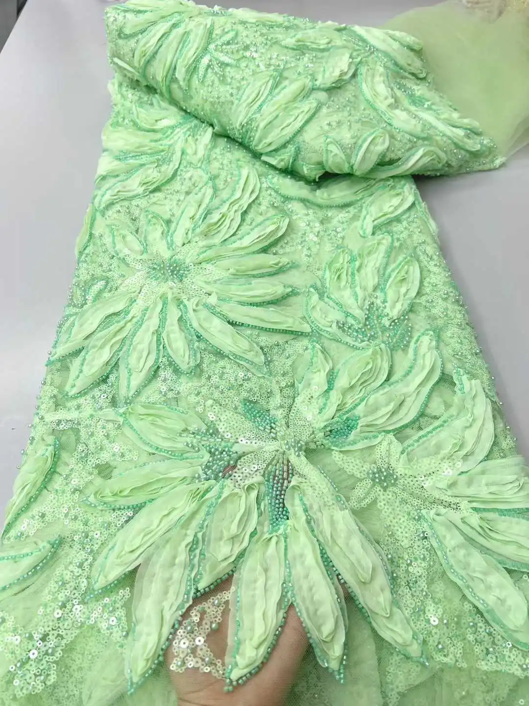 

Африканская кружевная ткань с 3D цветами для свадьбы, кружевной материал с блестками и бисером, нигерийская французская сетка 2026, высококачественное кружевное женское платье