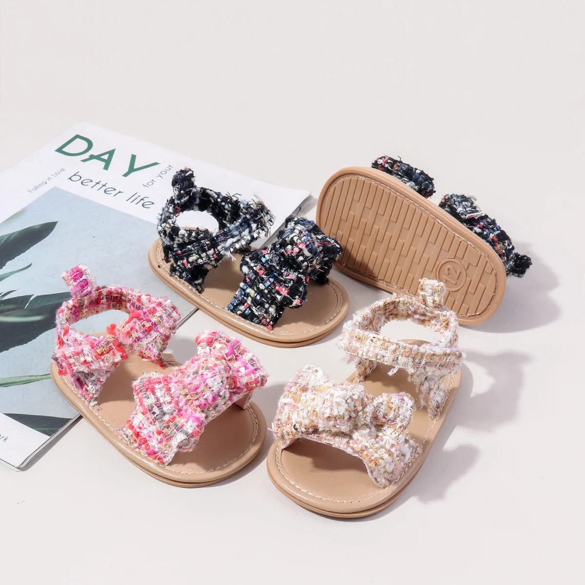2025 Hot Selling Summer Baby Girls First Walking Indoor Outdoor Beautiful Sandals With Comfortable And Soft TPR Sole BSK5126
