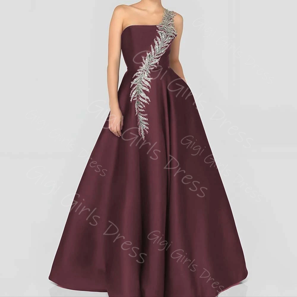 فستان نسائي للحفلات الراقصة من الساتان مزين على شكل حرف a بطول الأرض بكتف واحد بدون ظهر مع ذيل فستان حفلات الكوكتيل مخصص